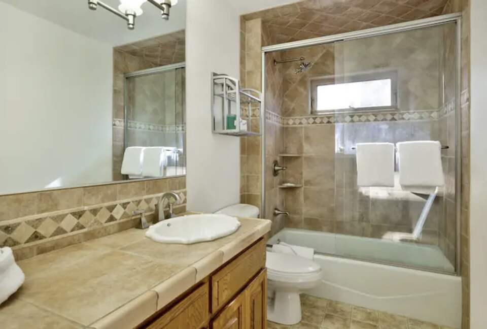 Spacious, Private Chalet with Hot Tub! - Big Bear City, California