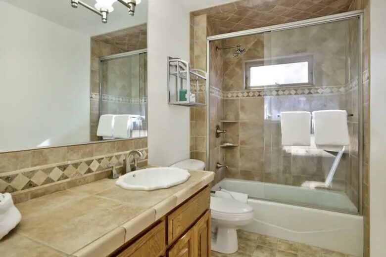 Spacious, Private Chalet with Hot Tub! - Big Bear City, California