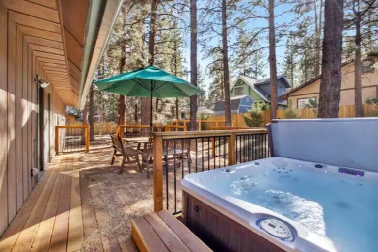 Spacious, Private Chalet with Hot Tub! - Big Bear City, California