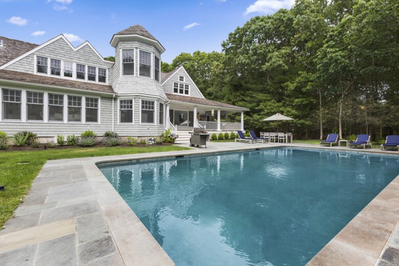East Hampton Gem Close to Main Beaches & Vineyards - East Hampton, New York