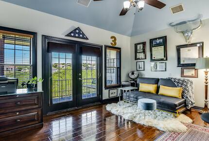 Bluff View Estate - Austin, Texas