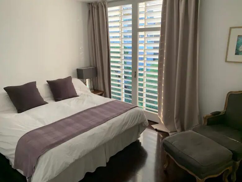 Amazing 6th floor flat with views to Tibidabo and garden - Barcelona, Spain