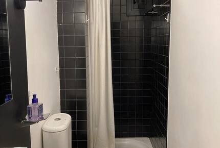 Amazing 6th floor flat with views to Tibidabo and garden - Barcelona, Spain