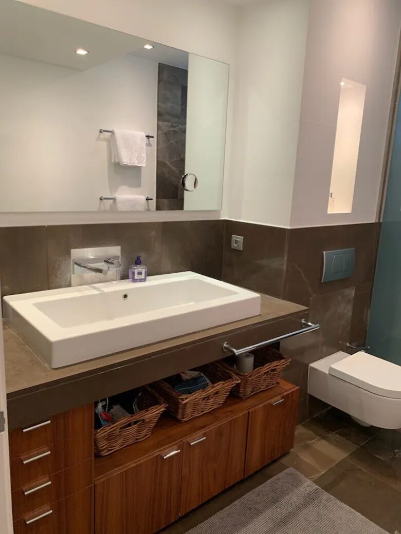 Amazing 6th floor flat with views to Tibidabo and garden - Barcelona, Spain