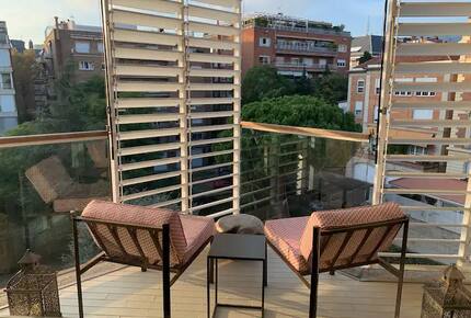 Amazing 6th floor flat with views to Tibidabo and garden - Barcelona, Spain