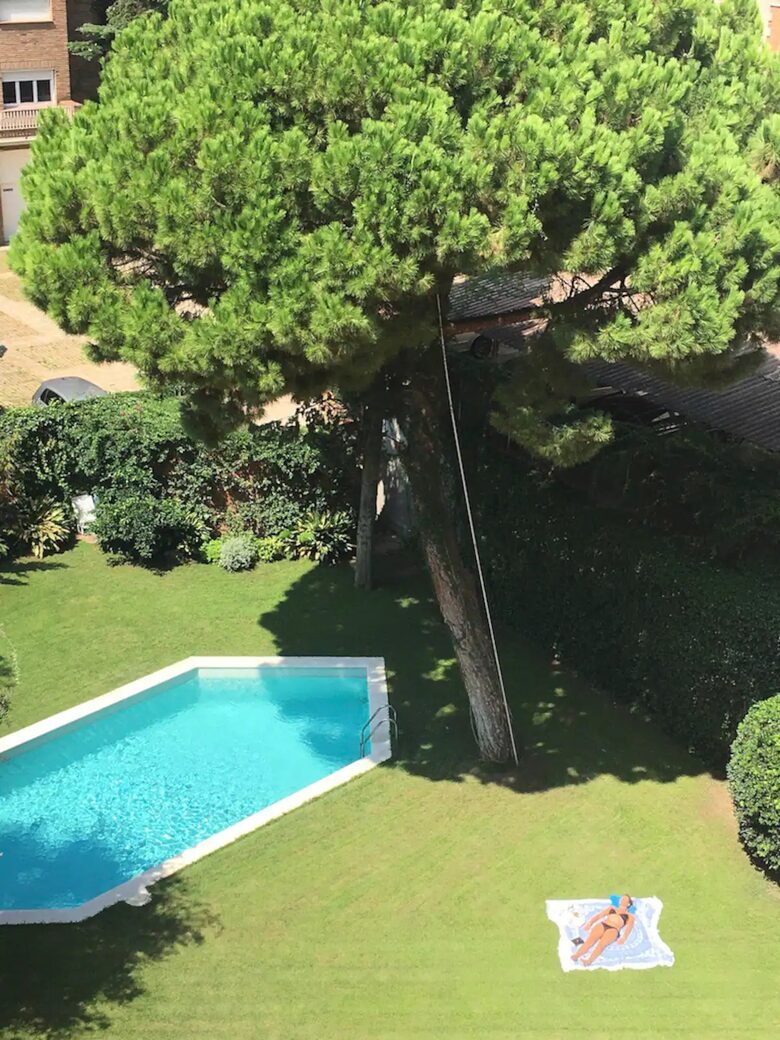 Amazing 6th floor flat with views to Tibidabo and garden - Barcelona, Spain