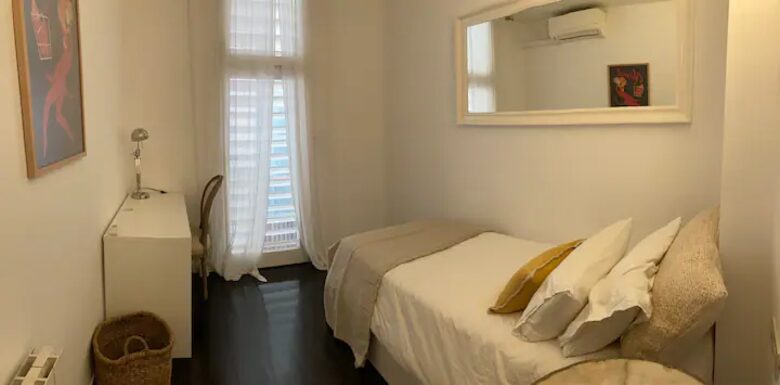 Amazing 6th floor flat with views to Tibidabo and garden - Barcelona, Spain