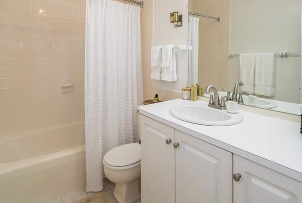 Harbour Heights Grand Cayman Condo - Grand Cayman, Cayman Islands