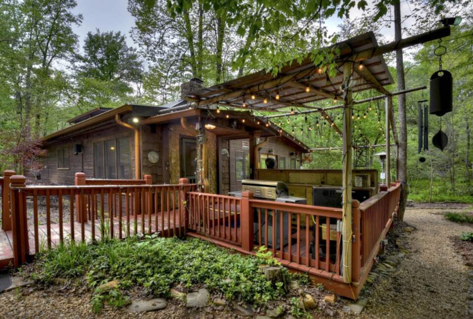 "A River Runs Through It" Chic Georgia Cabin - Cherry Log, Georgia