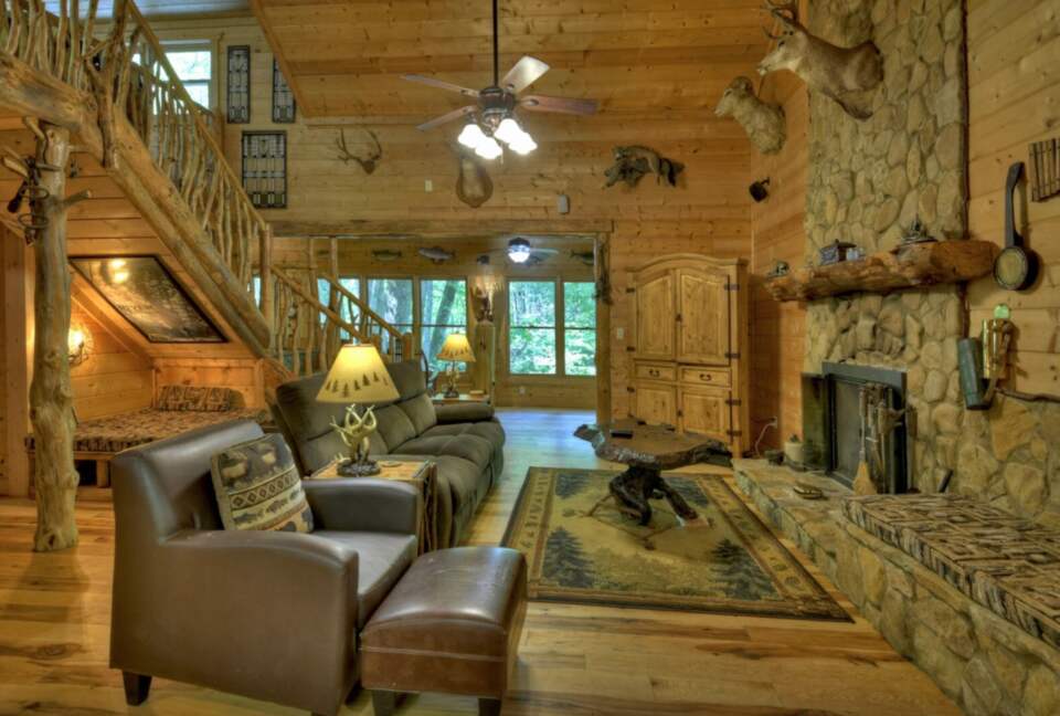 "A River Runs Through It" Chic Georgia Cabin - Cherry Log, Georgia