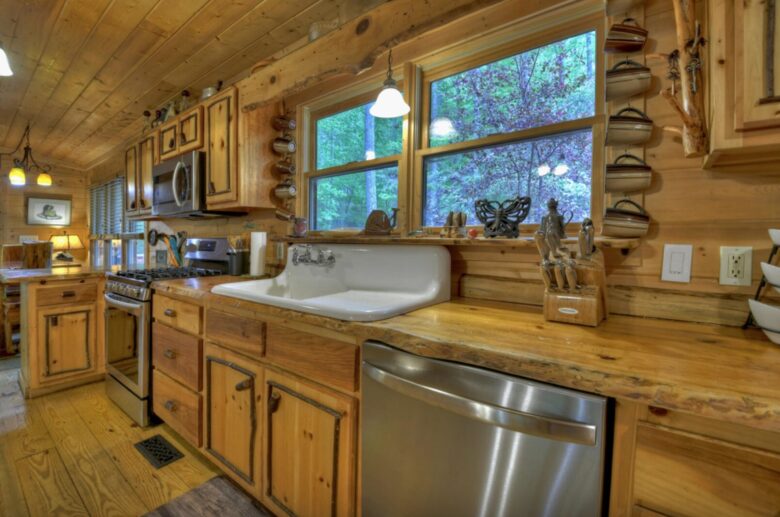 "A River Runs Through It" Chic Georgia Cabin - Cherry Log, Georgia