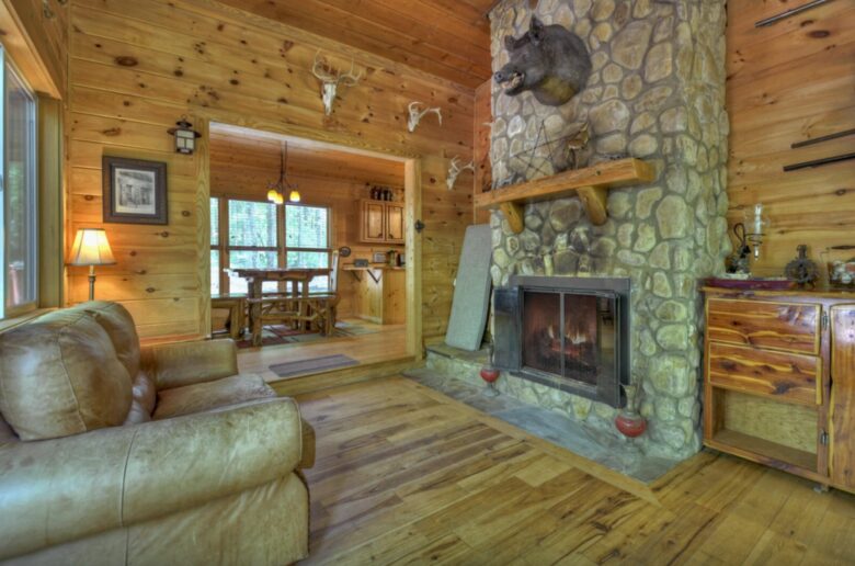 "A River Runs Through It" Chic Georgia Cabin - Cherry Log, Georgia