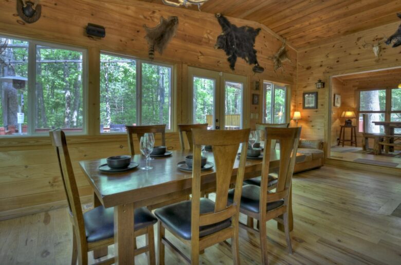 "A River Runs Through It" Chic Georgia Cabin - Cherry Log, Georgia