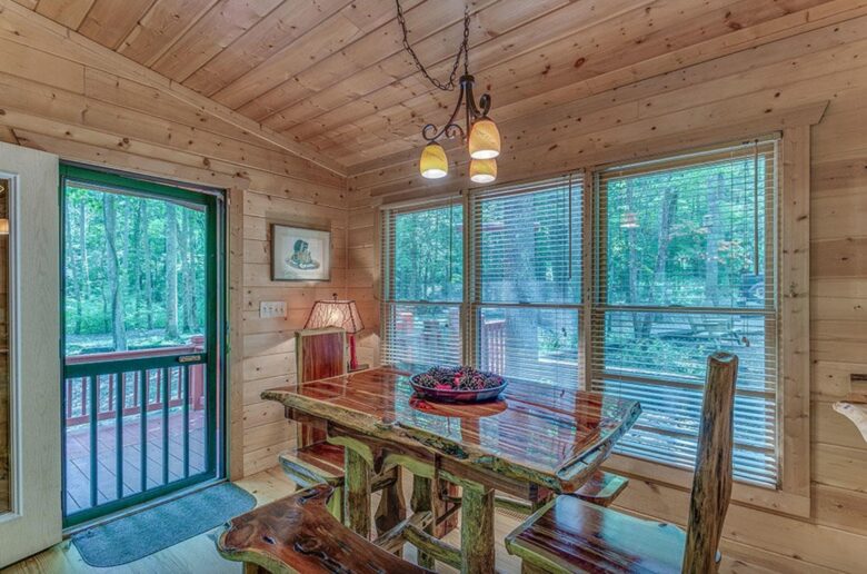 "A River Runs Through It" Chic Georgia Cabin - Cherry Log, Georgia