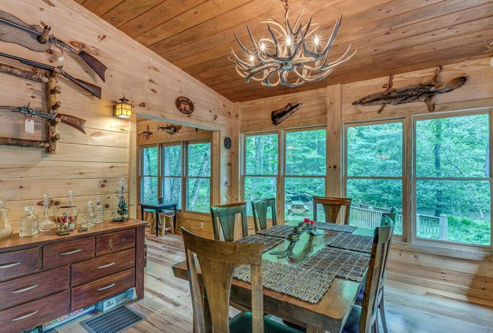 "A River Runs Through It" Chic Georgia Cabin - Cherry Log, Georgia