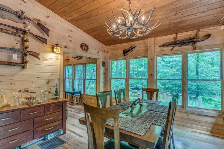 "A River Runs Through It" Chic Georgia Cabin - Cherry Log, Georgia