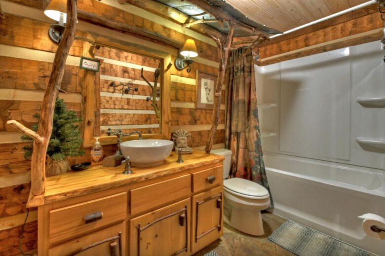 "A River Runs Through It" Chic Georgia Cabin - Cherry Log, Georgia