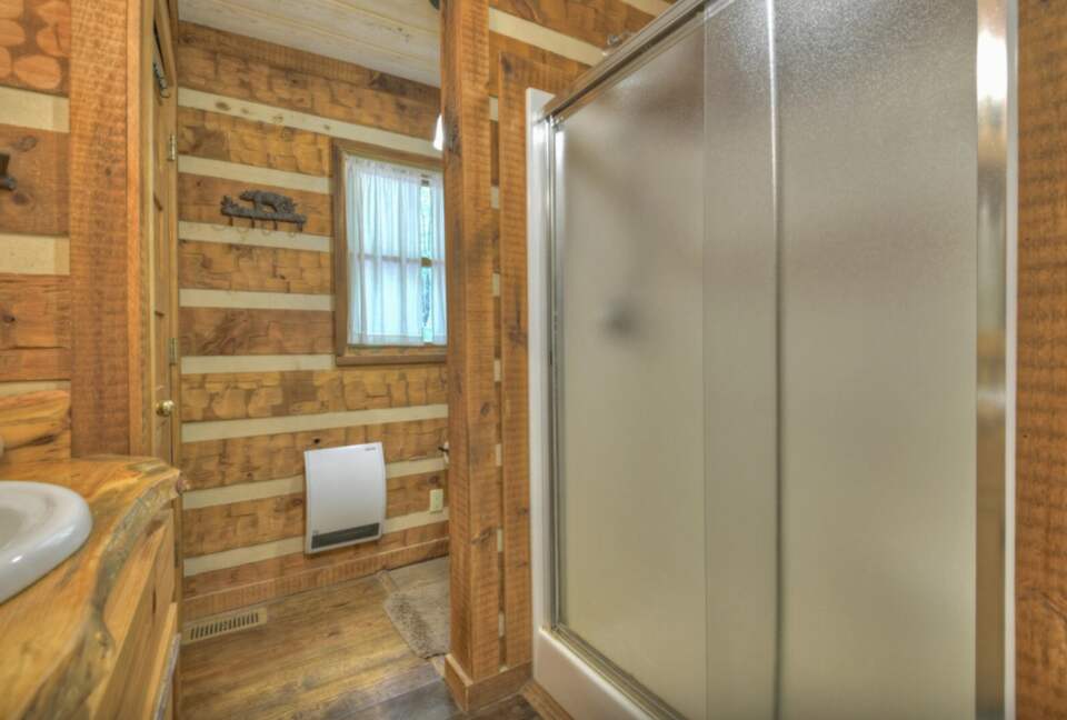 "A River Runs Through It" Chic Georgia Cabin - Cherry Log, Georgia