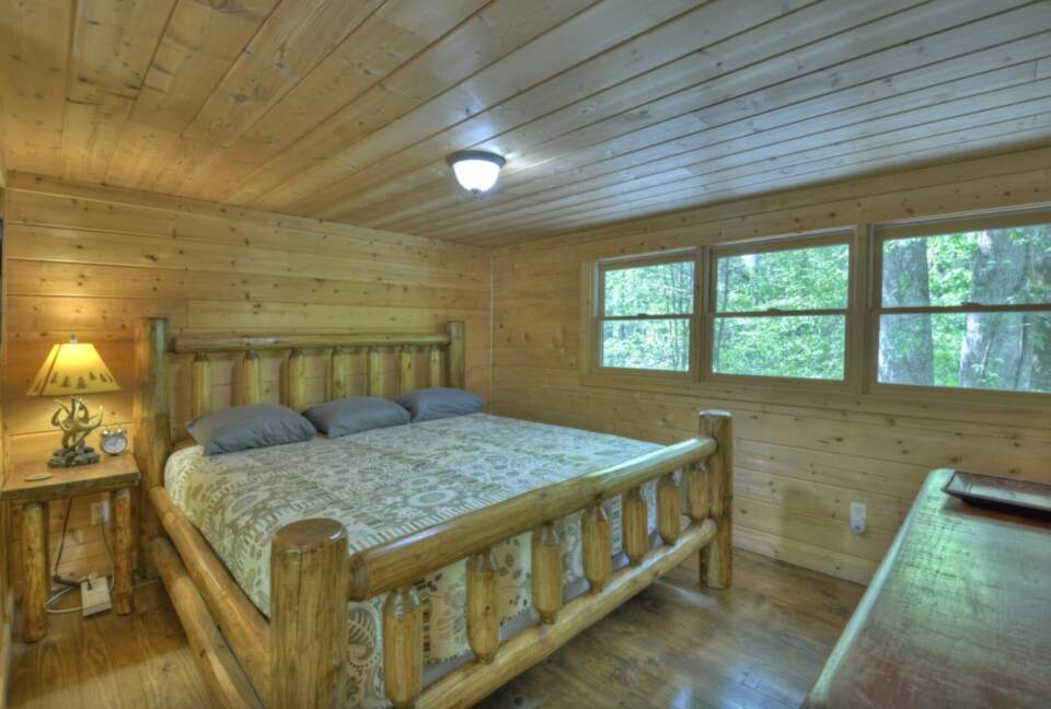 "A River Runs Through It" Chic Georgia Cabin - Cherry Log, Georgia