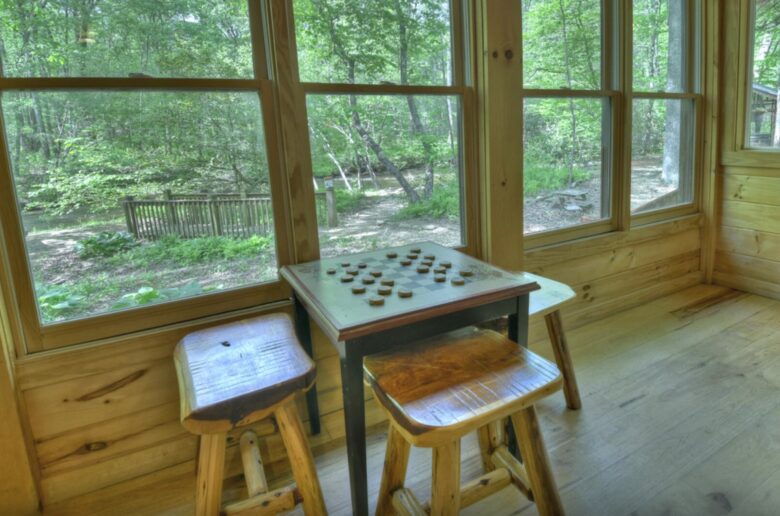"A River Runs Through It" Chic Georgia Cabin - Cherry Log, Georgia