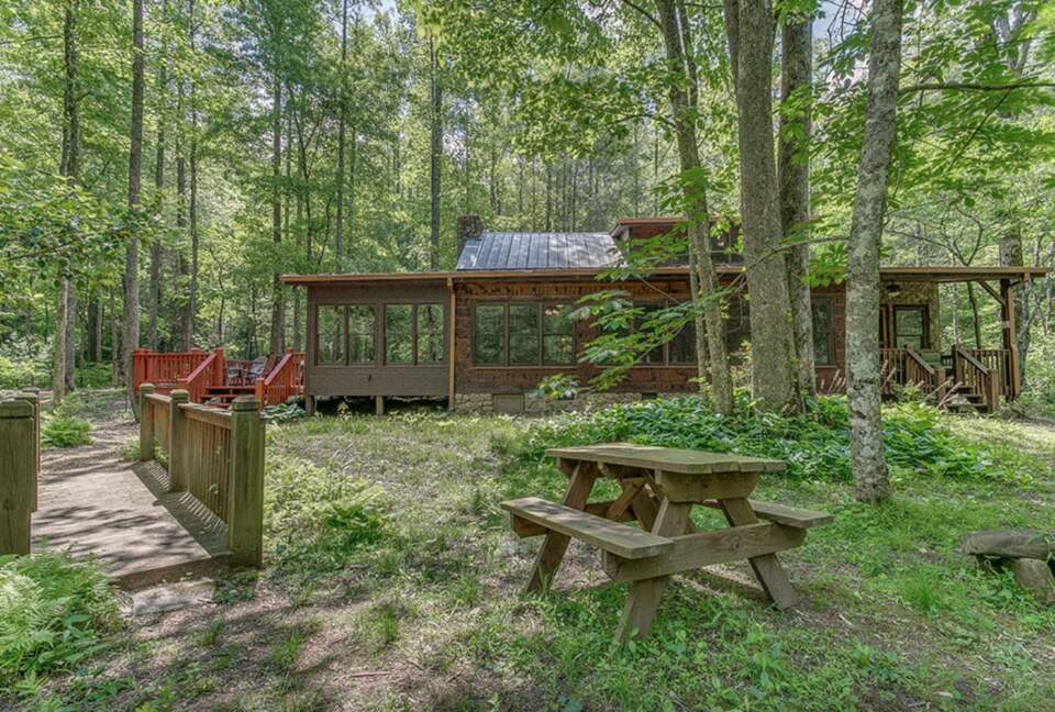 "A River Runs Through It" Chic Georgia Cabin - Cherry Log, Georgia