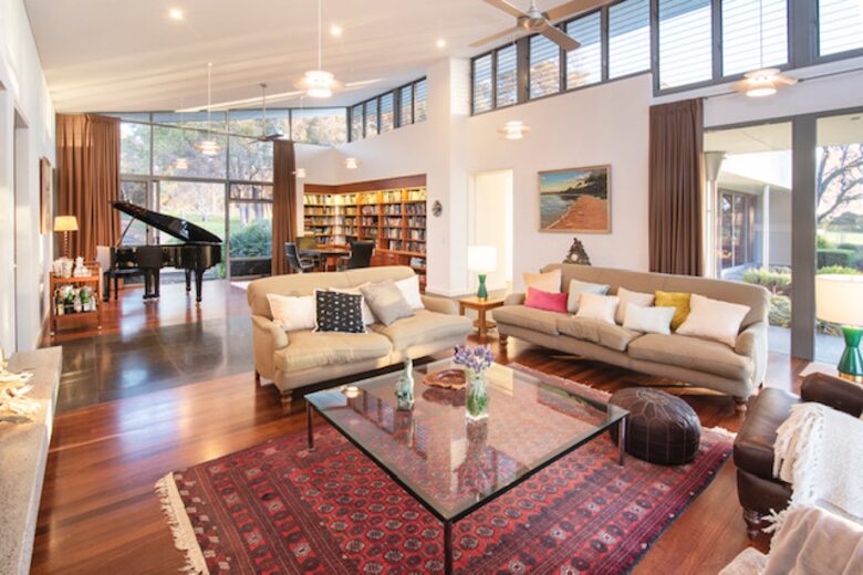 Architectural country home in coastal vineyard region - Wilyabrup, Australia