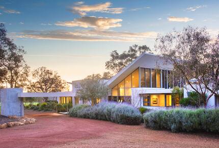 Architectural country home in coastal vineyard region - Wilyabrup, Australia