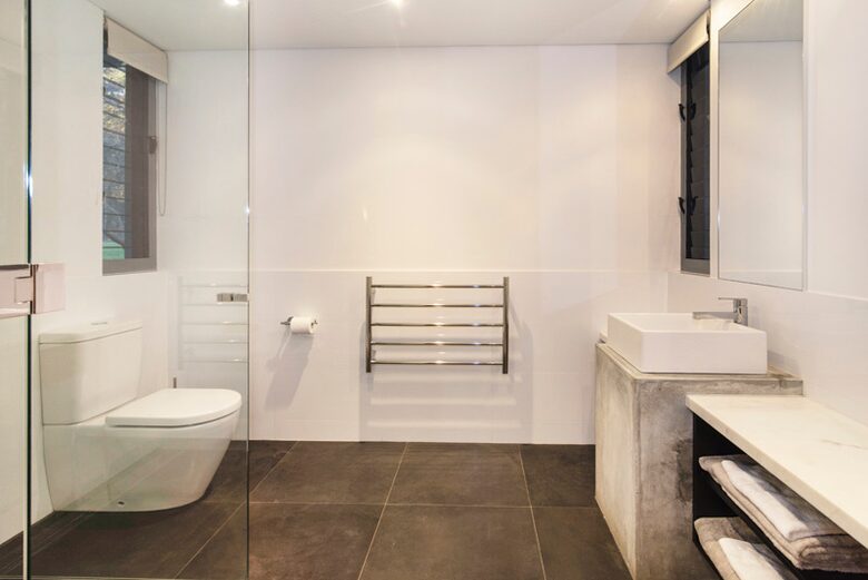 Architectural country home in coastal vineyard region - Wilyabrup, Australia