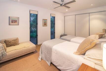 Architectural country home in coastal vineyard region - Wilyabrup, Australia