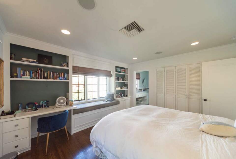 Second floor guest room with Queen and private bathroom