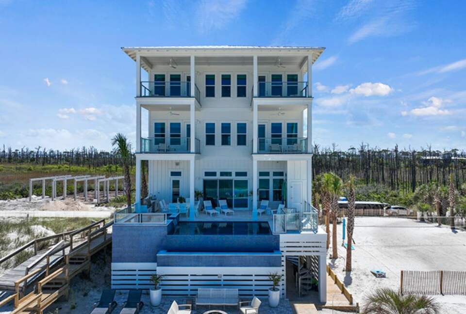 Makin' Memories Stunning Oceanfront Getaway - Port St. Joe, Florida