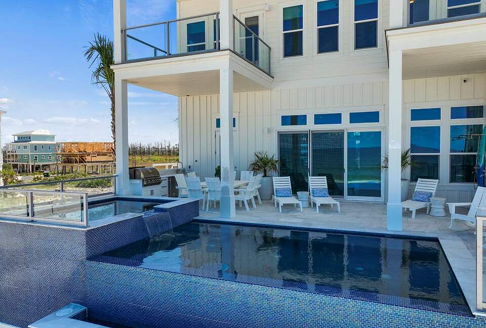 Makin' Memories Stunning Oceanfront Getaway - Port St. Joe, Florida