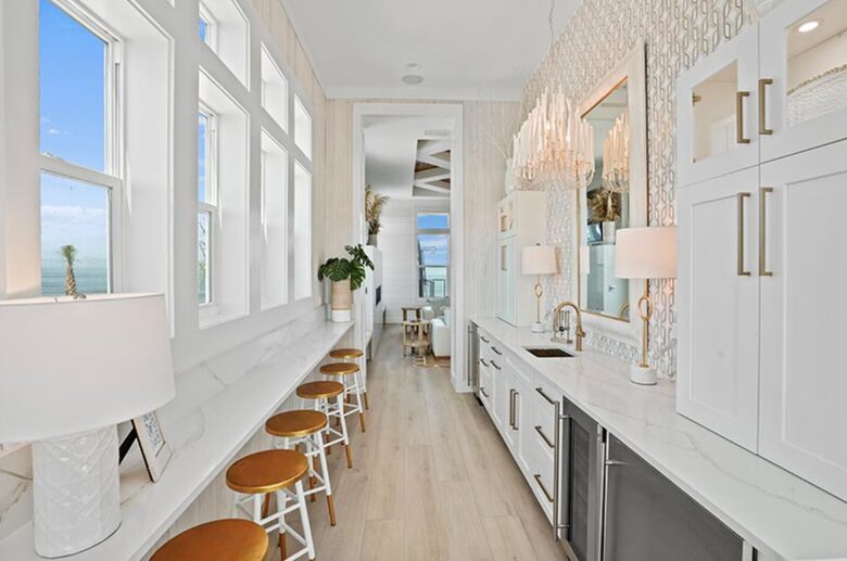 Makin' Memories Stunning Oceanfront Getaway - Port St. Joe, Florida