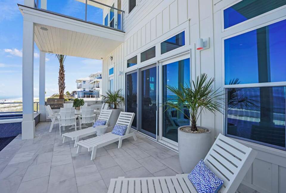 Makin' Memories Stunning Oceanfront Getaway - Port St. Joe, Florida