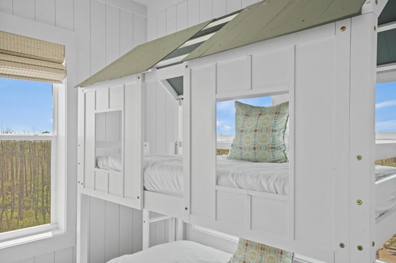 Makin' Memories Stunning Oceanfront Getaway - Port St. Joe, Florida