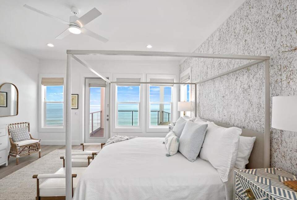 Makin' Memories Stunning Oceanfront Getaway - Port St. Joe, Florida