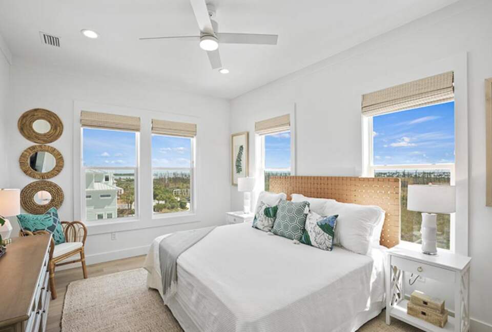 Makin' Memories Stunning Oceanfront Getaway - Port St. Joe, Florida