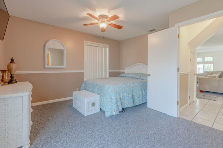 Cozy Panama City Escape - Walk To The Beach! - Panama City Beach, Florida