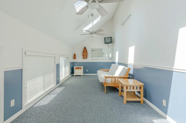 Cozy Panama City Escape - Walk To The Beach! - Panama City Beach, Florida