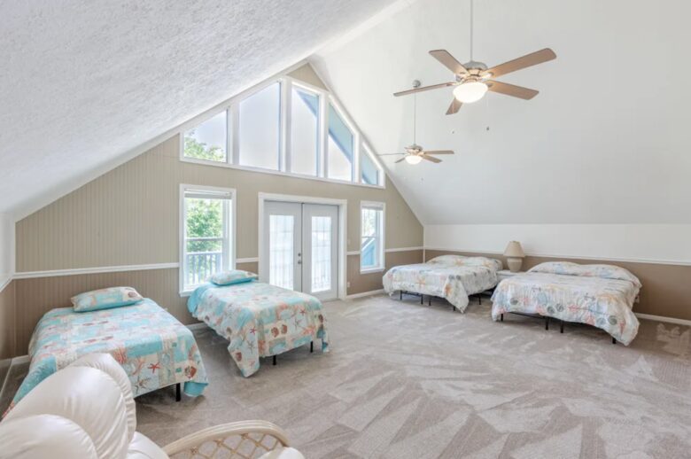 Cozy Panama City Escape - Walk To The Beach! - Panama City Beach, Florida