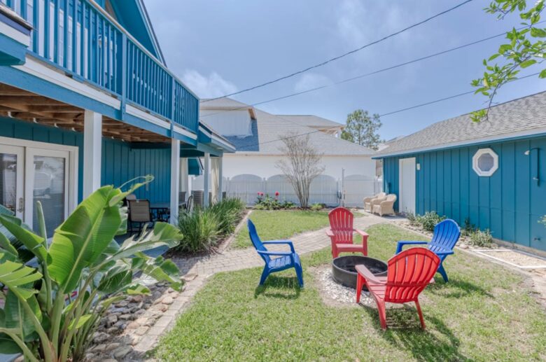 Cozy Panama City Escape - Walk To The Beach! - Panama City Beach, Florida