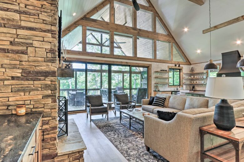 Immaculate Modern Mountain Escape On The Lake - Morganton, Georgia