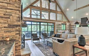 Immaculate Modern Mountain Escape On The Lake - Morganton, Georgia