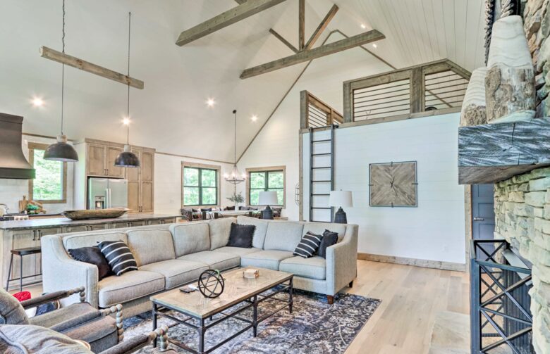 Immaculate Modern Mountain Escape On The Lake - Morganton, Georgia