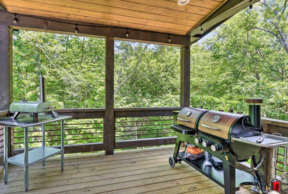 Immaculate Modern Mountain Escape On The Lake - Morganton, Georgia