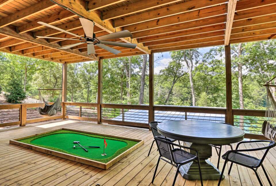 Immaculate Modern Mountain Escape On The Lake - Morganton, Georgia