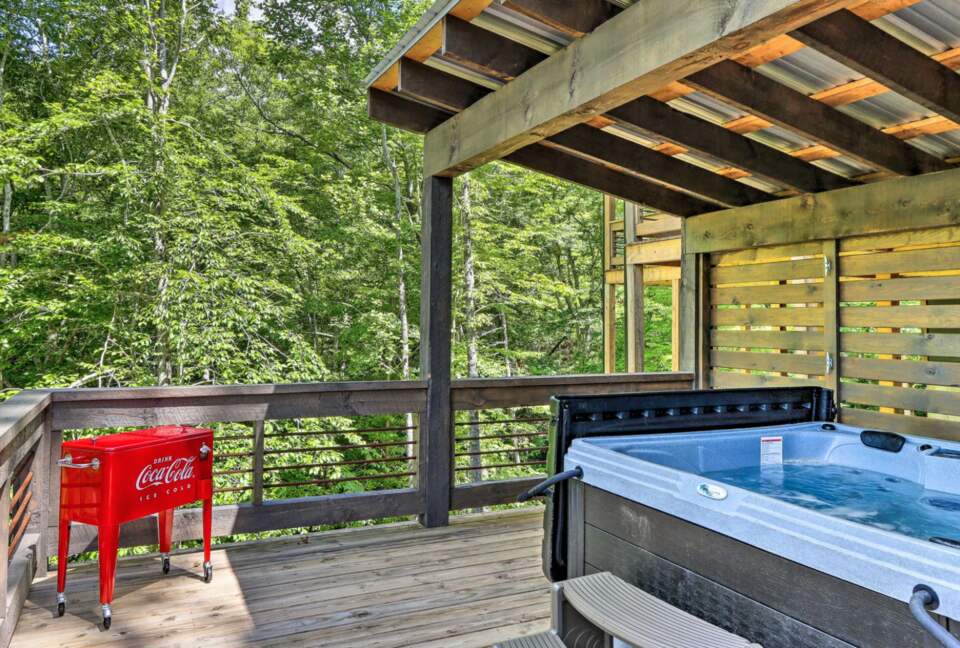 Immaculate Modern Mountain Escape On The Lake - Morganton, Georgia