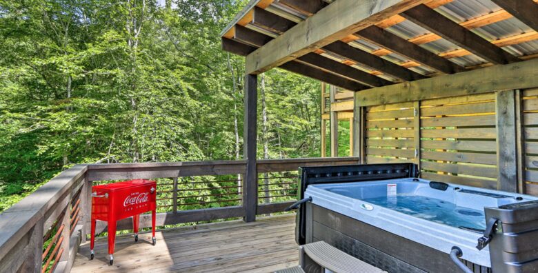 Immaculate Modern Mountain Escape On The Lake - Morganton, Georgia