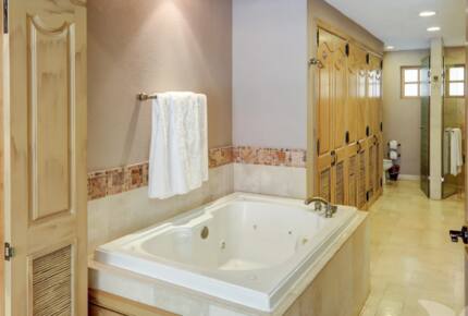 Condo with Yacht Trip included - Cabo San Lucas, Mexico