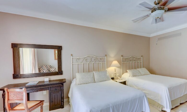 Condo with Yacht Trip included - Cabo San Lucas, Mexico